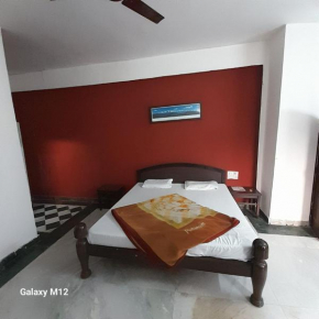 Chitra Lodge family hotel near railway station